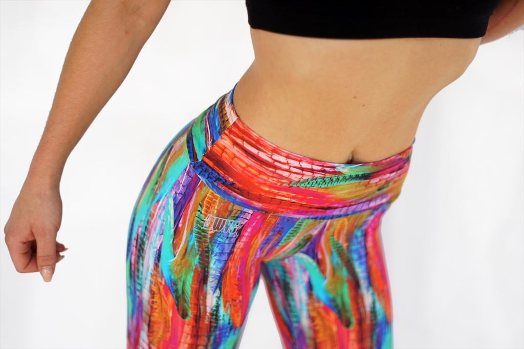 Feder Leggings, Nahaufnahme des Feder-Prints