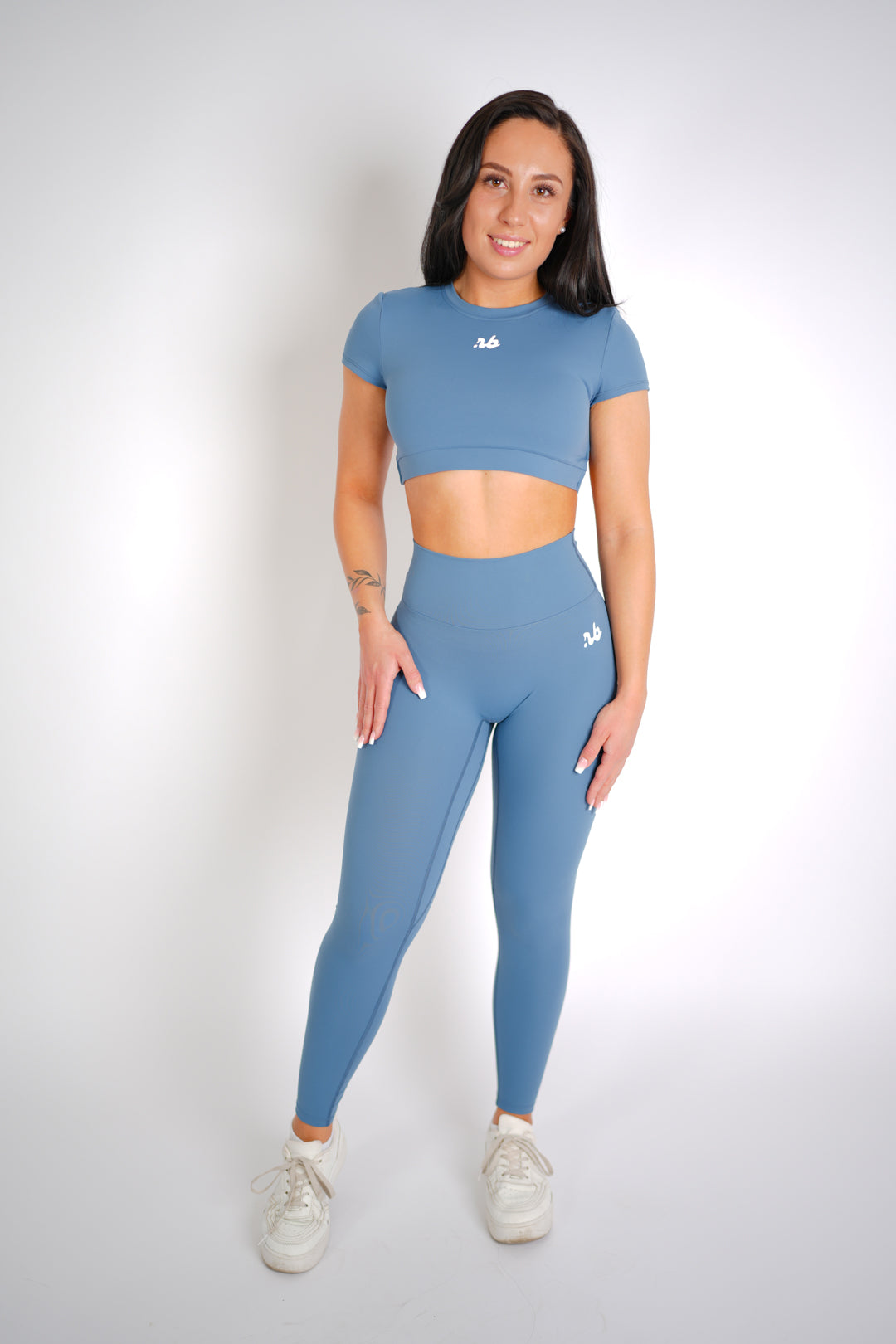 Glamour Casual Set Vintage Blue – Scrunch Leggings in Vintage Blue